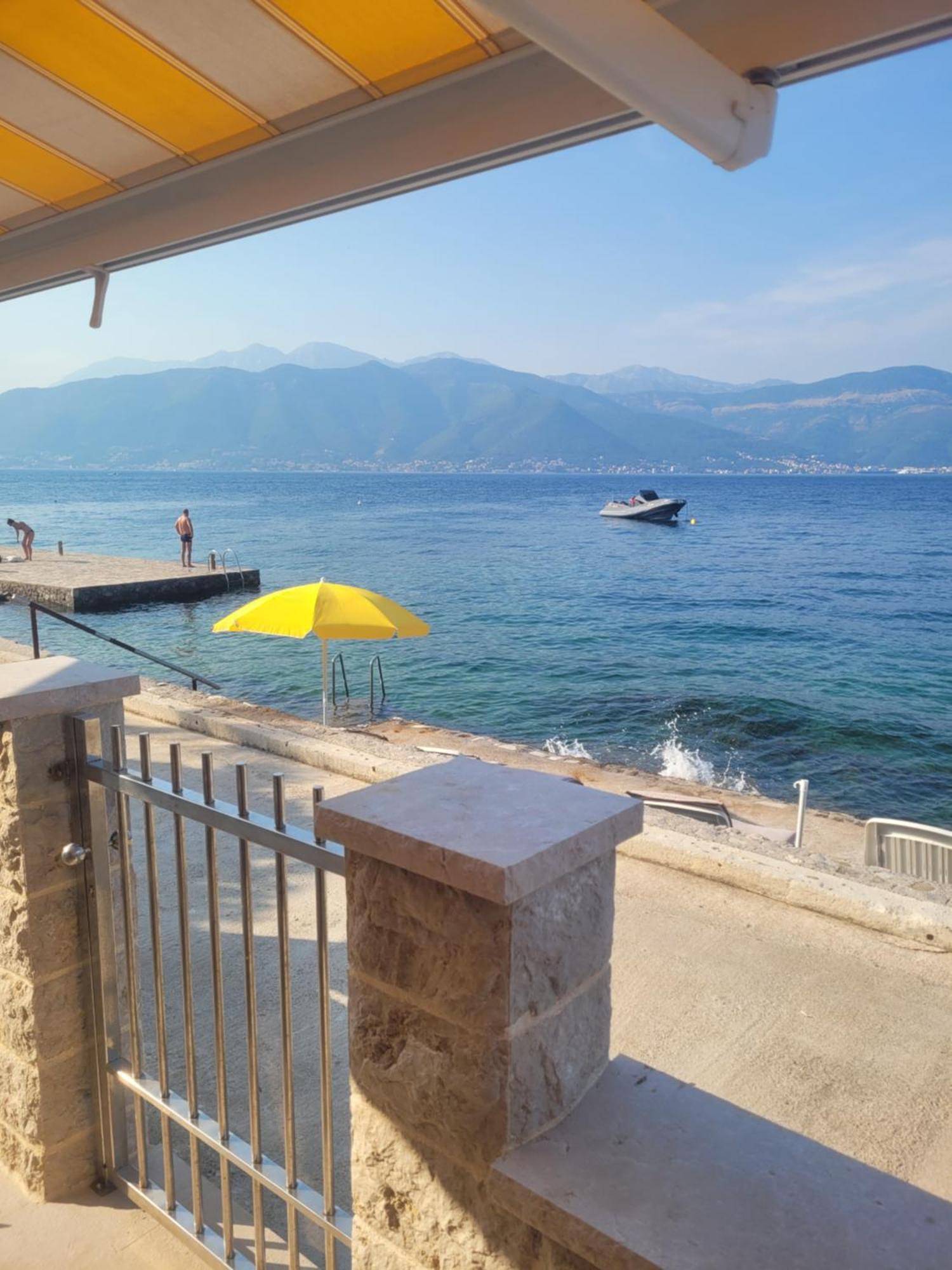 Villa Leut Montesol Tivat Krasići المظهر الخارجي الصورة