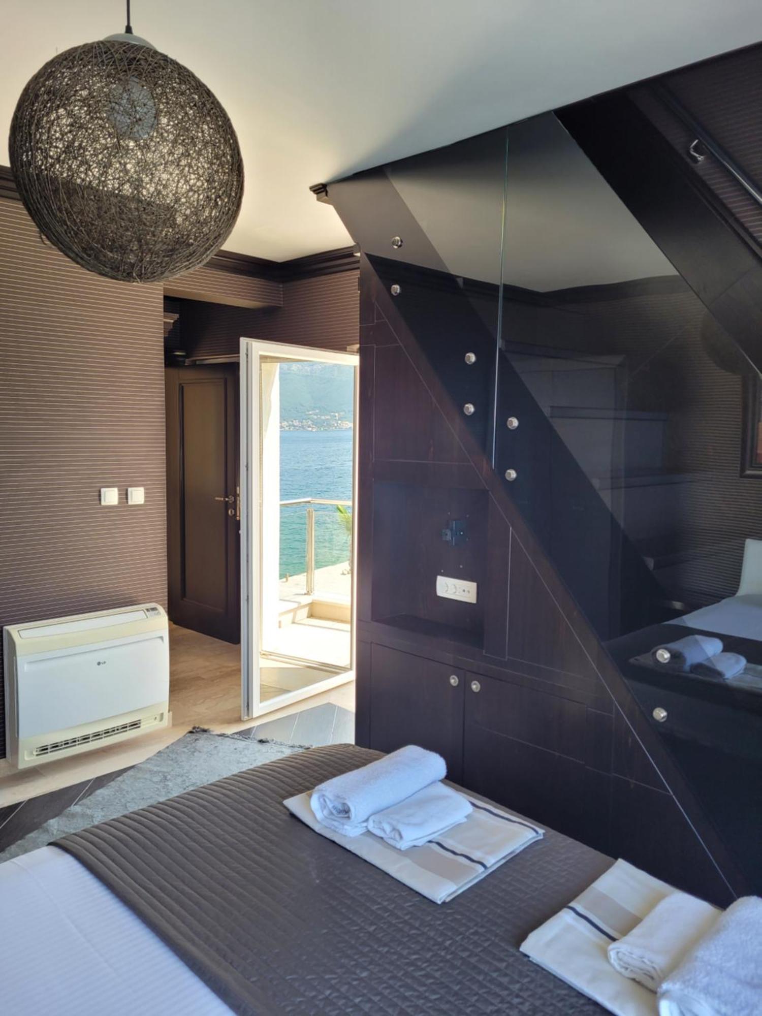 Villa Leut Montesol Tivat Krasići المظهر الخارجي الصورة
