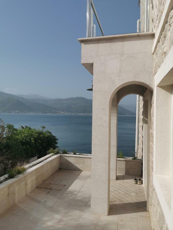 Villa Leut Montesol Tivat Krasići المظهر الخارجي الصورة