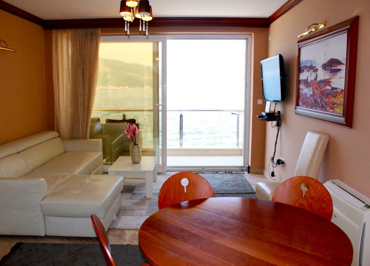 Villa Leut Montesol Tivat Krasići المظهر الخارجي الصورة